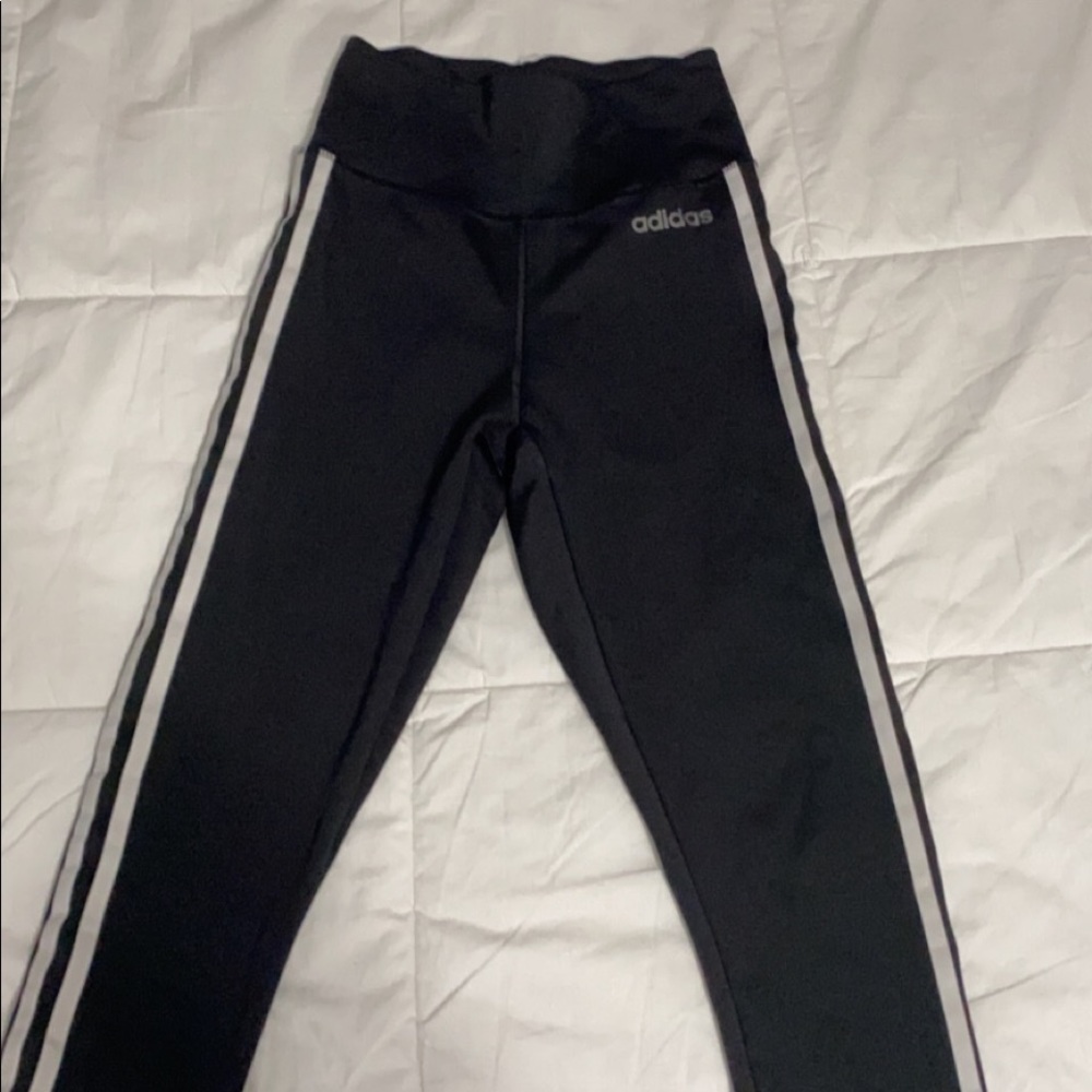 Adidas athletic leggings
